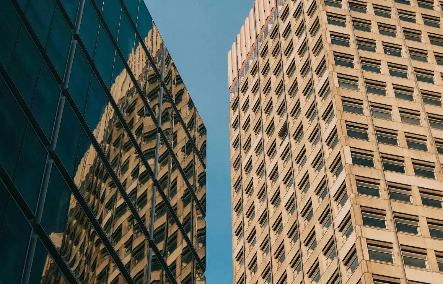 AI-powered credit risk assessment approving UAE loans 85% faster with 42% lower defaults for Central Bank compliance